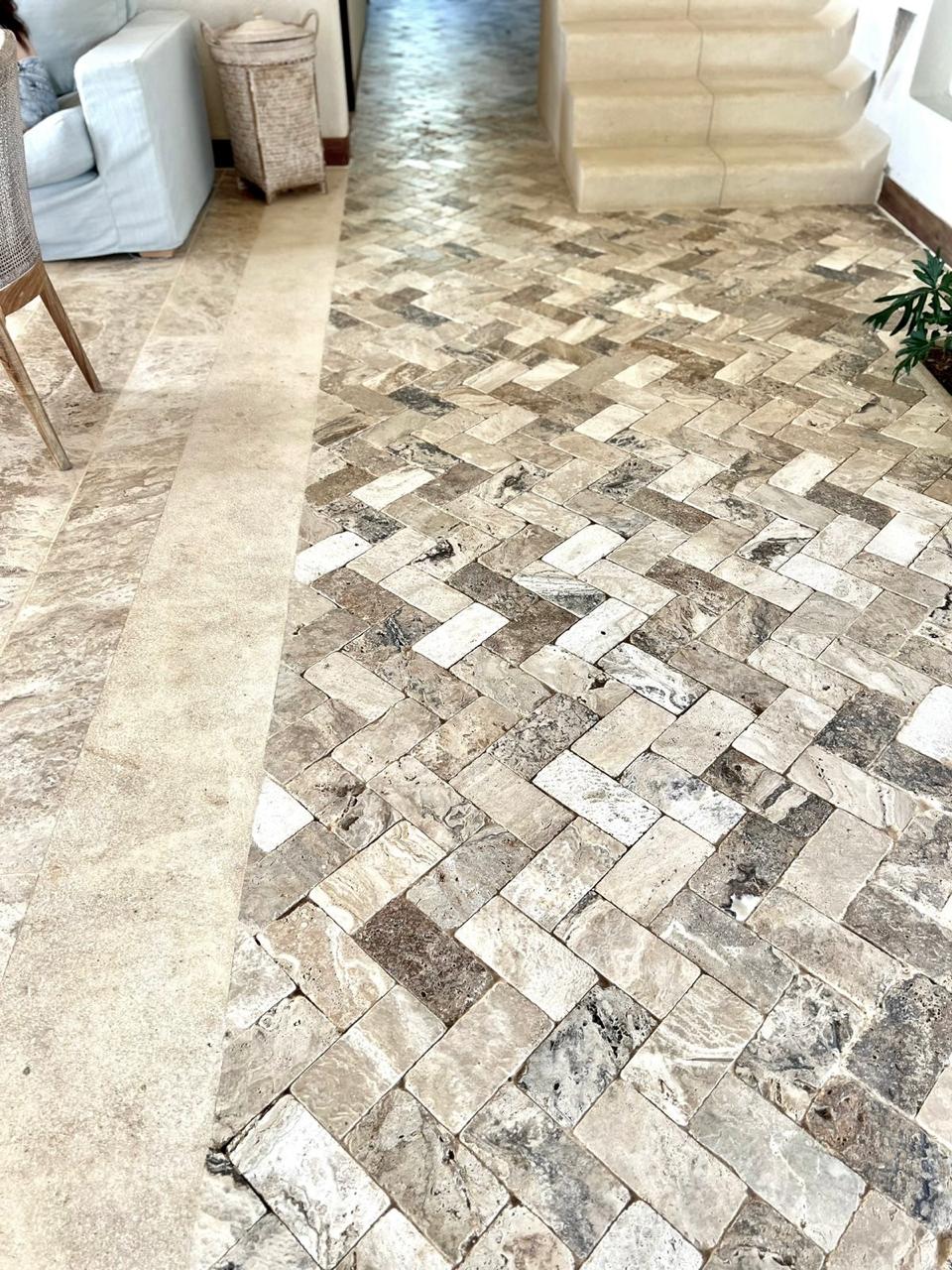 Adoquín travertino 10x20x3 cm  tamboreado