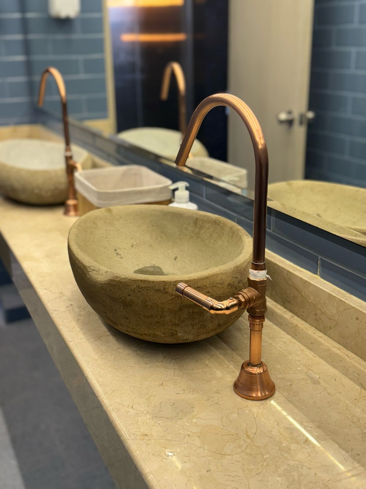 GRIFERIA CUELLO CISNE