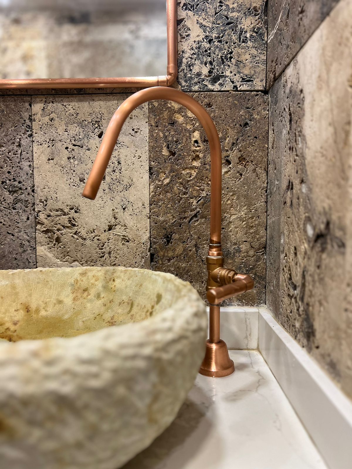 GRIFERIA CUELLO CISNE